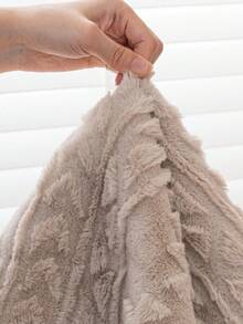 1pc High-End Long Plush Sofa Cover, Non-Slip Bohemian Minimalist Faux Rabbit Fur Sofa Protector, Thick Comfortable Jacquard Weave, Pet-Friendly, Fits Single/Double/Three/Four Seater Sofa, Winter