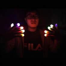 LED Magic Finger Lights, Magic Tricks, Thumb Lights, Pranks Toys, Luminous Magic Fingers, Fake Fingers, Magic Show, Party Supplies, Magic Props, Decorations - Multicolor - View 4
