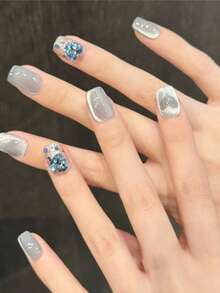 10 قطعة أظافر مسبقة الصنع مضغوطة قصيرة مربعة باللون الأزرق، أظافر Y2k ذات أناقة بسيطة وبريق عين القطة، مناسبة للنساء والفتيات، لاستخدامها في المناسبات والأعياد والحياة اليومية، مستلزمات الأظافر - الأزرق - مشاهدة 2