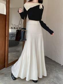2026 Spring Women's Soft Knitted High Waist Slimming A-Line Pleated Skirt - Apricot - View 3