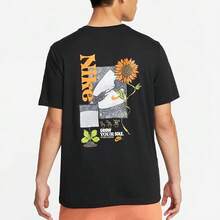 Áo thun ngắn tay cổ tròn in hình hoa hướng dương của Nike Sportswear - màu đen - Xem 4