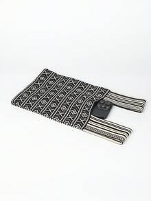 1 chiếc túi tote gấp gọn nhẹ, dung tích lớn, màu hồng, đựng được điện thoại, ô dù, mỹ phẩm, son môi, nước hoa, sách, iPad, quần áo. Thích hợp cho sinh hoạt hàng ngày, kỳ nghỉ, đi làm, mua sắm, chụp ảnh, du lịch, cắm trại, leo núi, đi học, nghỉ lễ. Dành cho nữ sinh/phụ nữ, mọi mùa. - Đen và trắng - Xem 6