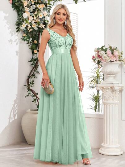 V-Neck Sleeveless Embroidered Mesh A-Line Formal Bridesmaid Dress, Elegant Party Dress, Formal Wedding Guest Dress, Graduation Ceremony Dress, Evening Gown