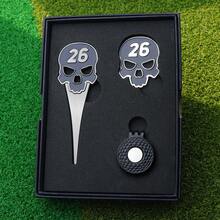 Herramienta de divot de golf 1-en-1 - Diseño de calavera - Marcador de bola de golf con clip para gorra - Accesorio duradero para el campo de golf - Regalo ideal para golfistas - Compacto y portátil para uso al aire libre - Herramienta de mantenimiento del campo de golf, herramienta de reparación de golf, accesorios de bolsa de golf, reparación de golf, conjunto de regalo de golf perfecto - Multicolor - Ver 4