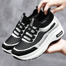 Women's Athletic Shoes, Available In Plus Sizes, Slip-On Design, Lightweight And Breathable Mesh Upper, Slip-Resistant And Shock-Absorbing, Machine Washable, Sporty Style, Tennis Shoes, Perfect For Everyday Wear, Running, Fitness, Travel, And Shopping, Making A Great Women's Day And Mother's Day Gift. - 黑色 - 查看 4