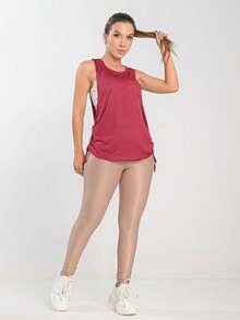 Women's Fitness Dry Fit Tank Top With Side Detail And Oval Cutout - 紅木色 - 查看 2