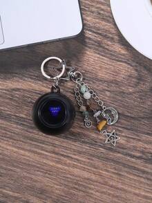 1pc Portable Magic 8 Ball Keychain, Helps You Relax And Make Decisions, Durable Plastic Material, Fun Creative Valentine's Day Gift. Back To School Special Edition Keychain, Black 8 Ball Fortune Teller, Magic Prop, Popular Cross-Border Toy, Christmas Keychain, Car Accessory, Bag Charm