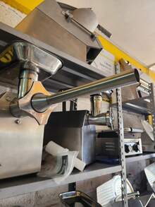 TendenciaEmbudo Para Molino De Carne#12 Longaniza de Acero Inoxidable Embute B D Calidad Premium - 1 - Ver 8