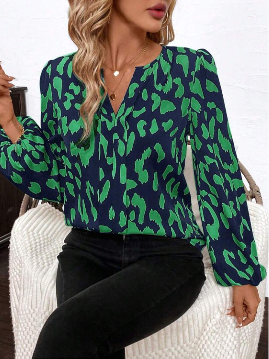 Plus Size Women's Leopard Print V-Neck Loose Elegant Long Sleeve Blouse - Green - View 1