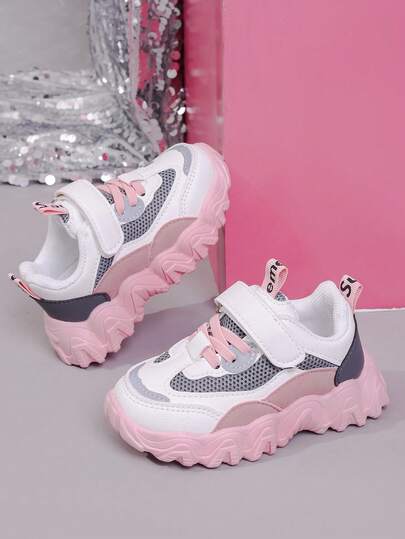 1双男女通用透气网面低帮运动鞋，减震防滑休闲步行鞋，时尚百搭学生跑步鞋，适合春秋季穿着