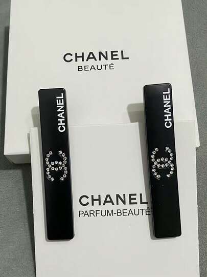 CHANEL Hair Clips, Black Hair Clips, Side Part Hair Clips, Minimalist Hair Clips, Bangs Hair Clips, Hair Accessories, Hair Clips, Black Hair Accessories, Side Hair Clips, Elegant Hair Clips