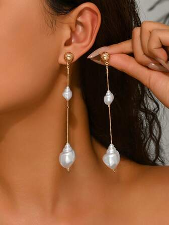 2pcs Elegant Quality Textured Faux Pearl Pendant With Copper Chain Tassel Layered Jewelry Gift Set For Women Party & Holiday, Including Faux Pearl Spiral Pendant Tassel Earrings