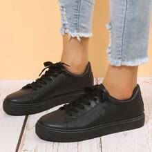 2026 Spring New Women Thick Sole Versatile Casual Sports Gump Shoes Flat Sneakers Student Running Shoes - Black - View 6