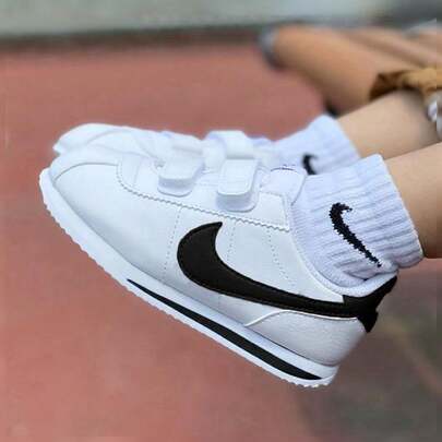 Nike 幼儿新款休闲轻便运动鞋