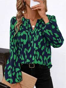 Plus Size Women's Leopard Print V-Neck Loose Elegant Long Sleeve Blouse - Green - View 3
