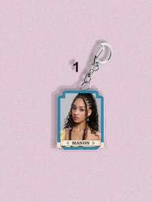 KATSEYE周边商品 - MANON吊坠、MEGAN包包挂饰、DANIELA钥匙扣