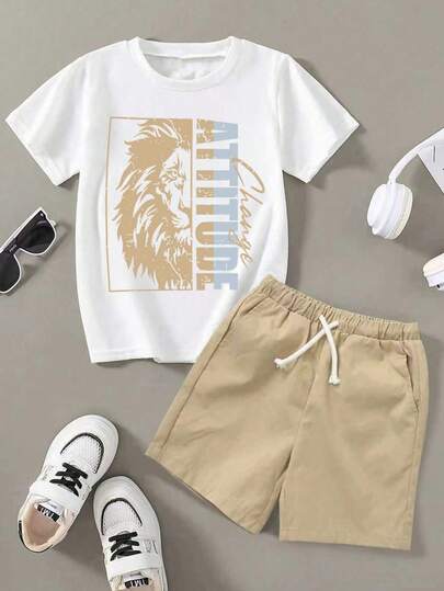 Bộ 2 món cho bé trai tuổi teen, gồm áo thun ngắn tay in hình hoạt hình và quần short có dây rút.