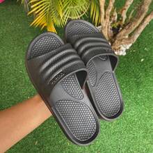 Chinelo Sandália Slide Leve Yvate Massageador Nuvem Macio 1708 - Preto - Visão 2