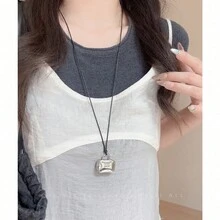 Brushed Tassel Handbag Pendant Necklace For Women 2026 New Style, Niche Design, Long Sweater Chain Accessory - Nhiều màu - Xem 3