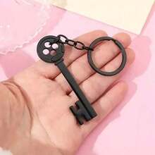 Fantasy Horror Animation Movie Black Key Pendant, Festival Gift Keychain/Bag Ornament Car Accessories Bag Charm School Cute Goth Y2k Bag Accessories Lanyards With Id Holder Car Accessories Bag Charms - 媽媽鑰匙扣 - 查看 7
