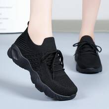 Women's Athletic Shoes, Available In Plus Sizes, Slip-On Design, Lightweight And Breathable Mesh Upper, Slip-Resistant And Shock-Absorbing, Machine Washable, Sporty Style, Tennis Shoes, Perfect For Everyday Wear, Running, Fitness, Travel, And Shopping, Making A Great Women's Day And Mother's Day Gift. - 黑色 - 查看 2