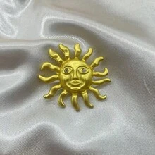 1pc Matte Gold Tone Alloy Sun Brooch, Unique Sun God Lapel Pin Suit Accessory - Sun-shaped - View 2