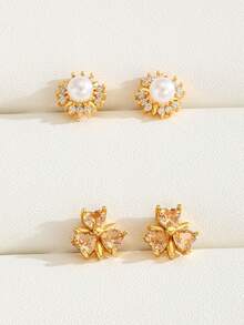 2对精致优雅的三叶草和仿珍珠耳钉套装，适合女孩日常佩戴，百搭饰品，儿童生日礼物，适合各种场合和季节。 - 金色 - 查看 3