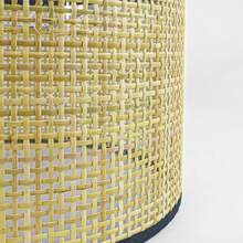 Lámpara de pie rústica con pantalla de ratán, interruptor de pie, luz de pie, casquillo E26, enchufe estadounidense, para dormitorio, sala de estar, oficina, estudio, lectura, 110 V - Tipo de Enchufe A USA (110-127V) - Ver 5