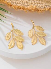 1 Pair Elegant Summer Bohemian Style Metal Leaf Stud Earrings (For Women) - Yellow Gold - View 2