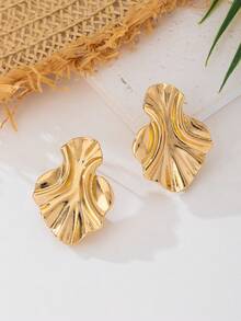1 par de pendientes de mujer con diseño asimétrico geométrico de metal texturizado con onda y arruga - Amarillo Oro - Ver 4