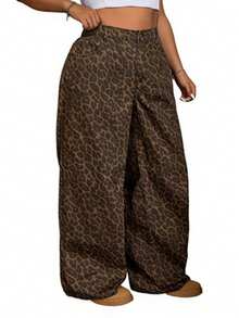Plus Size Women's Leopard Print High Waist Straight Leg Boyfriend Jeans, Casual Everyday Wear, Summer Spring - Leopard Print - View 2