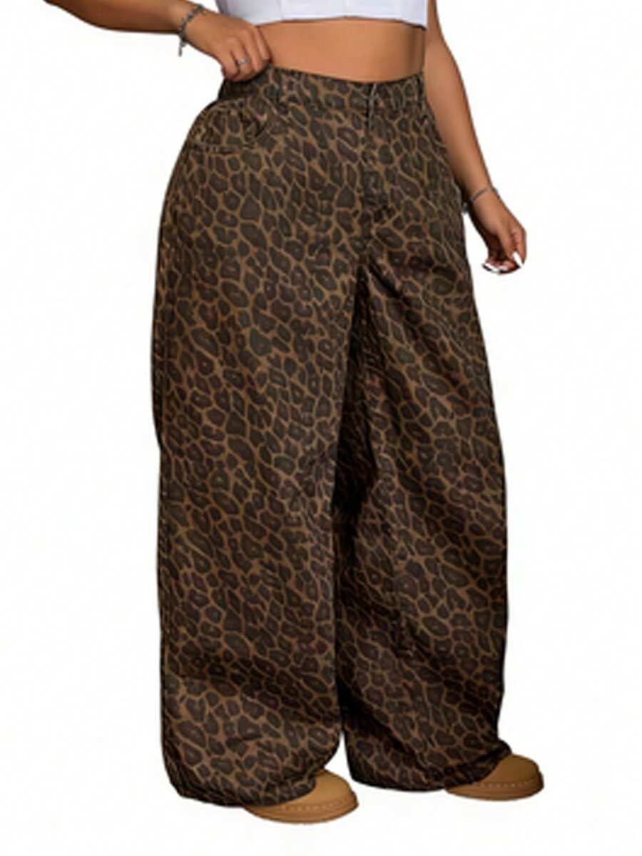 Plus Size Women's Leopard Print High Waist Straight Leg Boyfriend Jeans, Casual Everyday Wear, Summer Spring