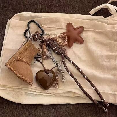 1pc Fashion Starfish & Snowflake Charm Keychain - Braided Rope Bag Accessory, With Heart Pendant, Suitable For Handbags, Comfortable Winter Shoe Decor. Snow Boot Keychain, Slipper, Mini Boot, Mini Glove Hanging Ornament, Cute Fur Accessories, Ins Style