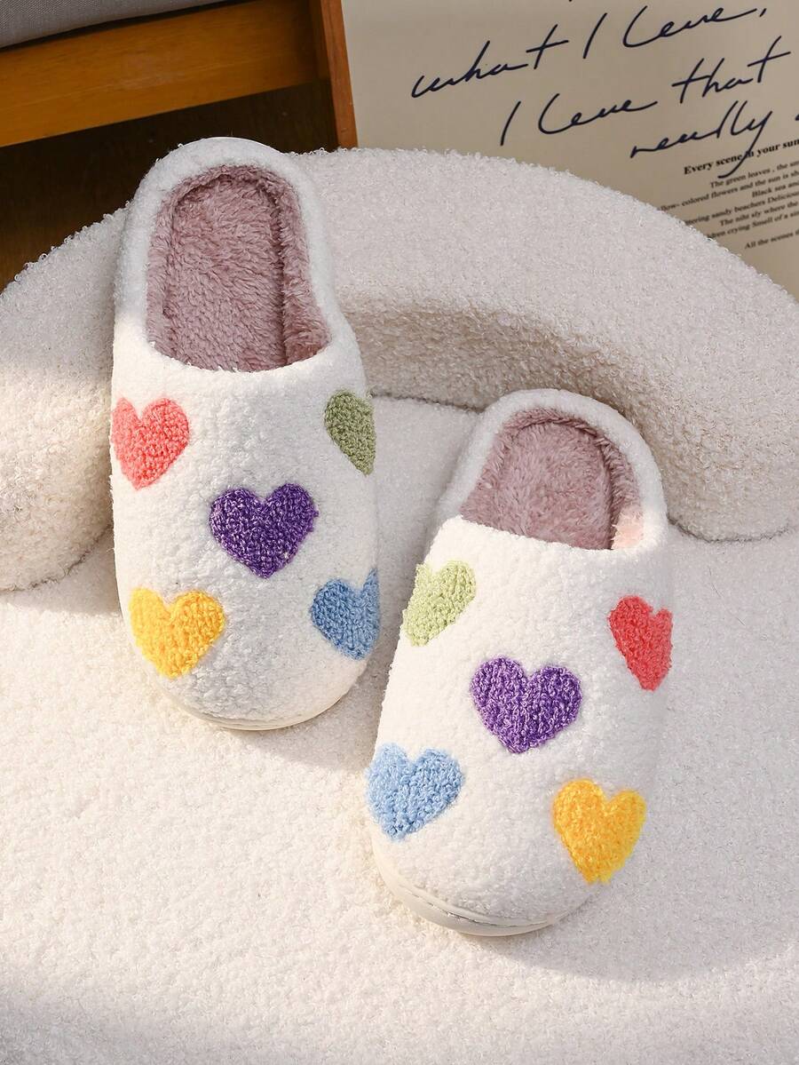 The Newly Launched Autumn And Winter Holiday Season Features Cute Gingerbread Men, Thickened Plush Anti-Slip And Warm Indoor And Outdoor Bedroom Family Slippers With Heart-Shaped Patterns For Christmas And Valentine's Day, As Well As Large-Sized Festive Gift Atmosphere Warm Slippers Suitable For Both Men And Women - 白色(彩色愛心) - 查看 1