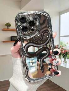 Una nueva serie de fundas protectoras para teléfonos móviles con patrón de serpiente creativo y a la moda, galvanizadas en crema, con una sensación más cómoda y operación flexible. El marco electrochapado combina con una atmósfera exquisita, adecuado para 17/16ProMax/16Plus/16Pro/15/14/13/12/11. - Plateado - Ver 2