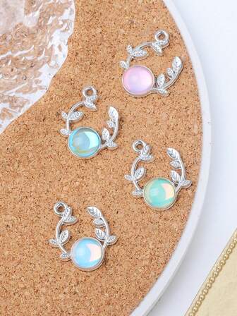 5 piezas de accesorios de aleación, colgante con cabeza de ciervo, 4 colores, materiales DIY para collar y pendientes hechos a mano, adecuados para uso diario de mujeres