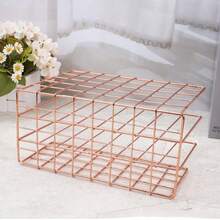 1个现代简约金属书架，带3个储物篮，可收纳学习用品，北欧风格长方形杂志报纸整理盒，适用于家庭办公室装饰