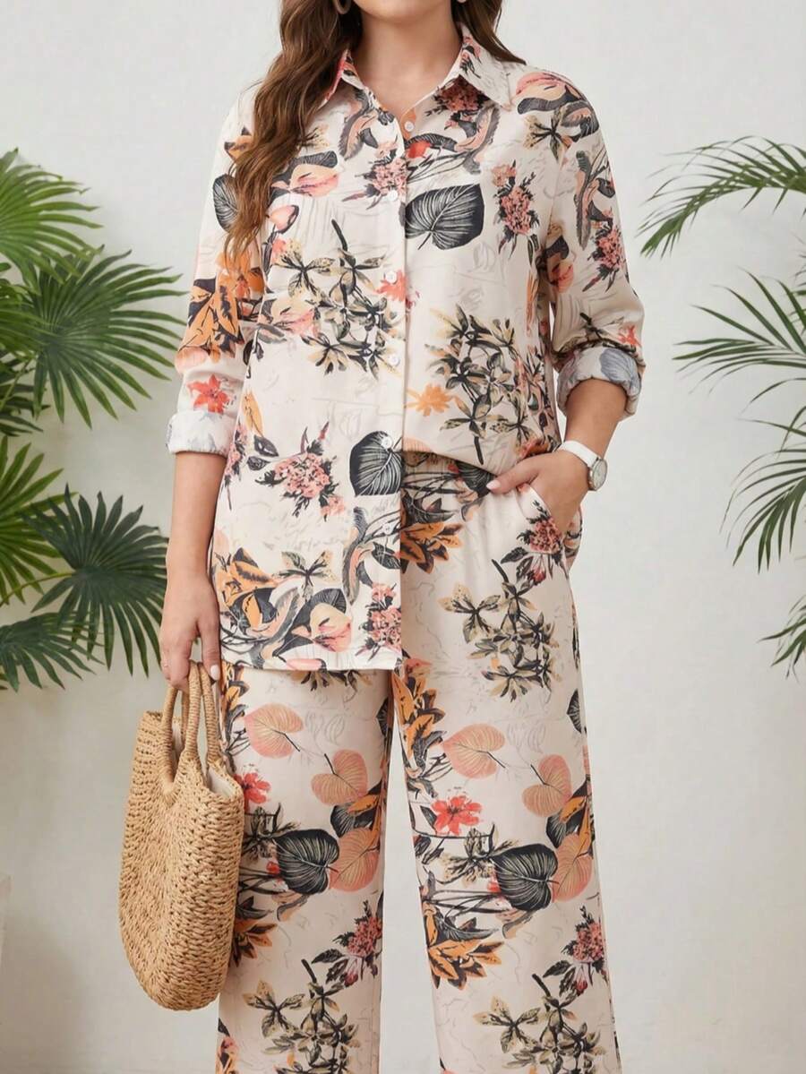 Bộ áo sơ mi và quần dài in họa tiết hoa, kiểu dáng thường ngày, thích hợp cho kỳ nghỉ.