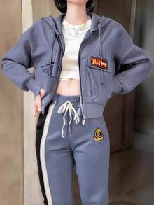 Estrella gris oscuro