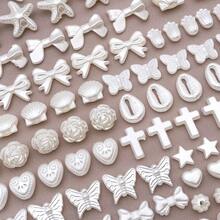 100 piezas/paquete Cuentas de ABS con acabado similar a la perla: Pétalos, Lirio del Valle y Lazos. Cuentas sueltas florales lindas para enhebrar y hacer joyas DIY. - Blanco - Ver 8