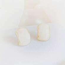 1 Pair Of Women's Simple Elegant Earrings - French Fashion Daily And Party Jewelry, Eternal Beige/White Metal Texture, Suitable For All Year And Special Occasions, Geometric Shape With Smooth Textured Lines - 白色曲面滴油 - 查看 12