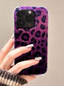 1pc Fashionable Elegant Dark Purple Leopard Gradient Foil Texture Phone Case Compatible With Apple 17 Pro Max, 16/ 16 Pro Max, 15 Pro, 13, 14, 15, 16 Pro, Shock-Proof, Full Coverage Soft Shell Compatible With IPhone 11, 12 - Purple - View 3