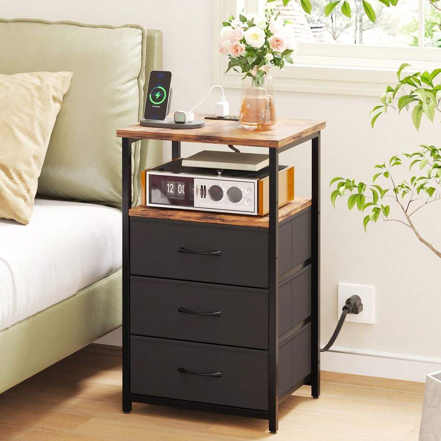 Tomnk Nightstand With Charging Station - 3-Drawer Bedside Table W/ USB Ports & Outlets, Non-Woven Fabric Drawers, Home Decoration, Bedroom Furniture, New Year Gift - 查看 1