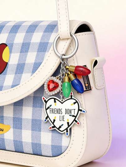 Friendship Gift Keychain, Heart-Shaped Small Light Bulb Combination Pendant, Alloy Heart-Shaped Keychain