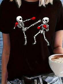 Dancing Skeletons Halloween Graphic T-Shirt - Cute Anime Style Black Tee with Red Accents, Regular Fit Short Sleeve Round Neck for Women & Men, Casual Daily Wear & Halloween Parties, Halloween Clothes, Party Attire, Playful Design, Comfortable Fit, Seasonal Fashion, Fun Print, Breathable Material, Printed Shirt, Costume Lovers - Noir - Voir 1