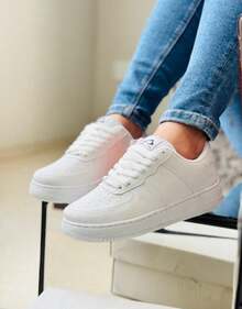 Tenis Branco Réveillon Natal SUPER PROMOÇÃO ENVIO RAPIDO CASUAL UNISSEX FEMINIINO MASCULINO CONFORTÁVEL ESTILOSO  Desportivo  Neutro  Casual  elegante    Amarrar    Casa - Branco - Visão 2