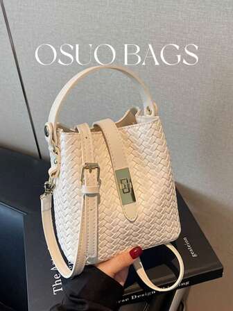 2026 Ny vår/sommar PU-lädervävd textur enfärgad kvinnors dragskoveckad hinkväska, moderiktig mångsidig axelväska