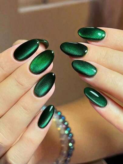 24pcs Ombre Green Cat Eye Nail Stickers, Holographic Finish, Highly Flattering, Suitable For Autumn/Winter Retro Outfits, Luxurious Parties, And Daily Commute, Elevated Aesthetic Nail Accessory With Atmospheric Appeal