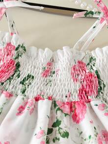Vestido de tirantes de niña bebé con estampado de rosas rosadas de verano, decorado con lazo, estilo dulce y fresco para vacaciones, adecuado para uso al aire libre - Blanco - Ver 4