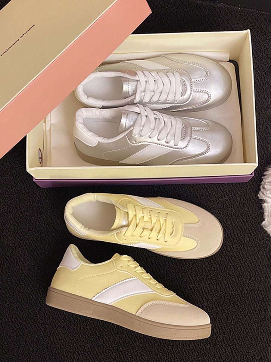 1 Pair Girls' Soft Sole Anti-Slip Casual Fashion Lace-Up Sneakers, Breathable Comfortable Versatile Skateboard Shoes, Suitable For All Seasons - Silver - View 1
